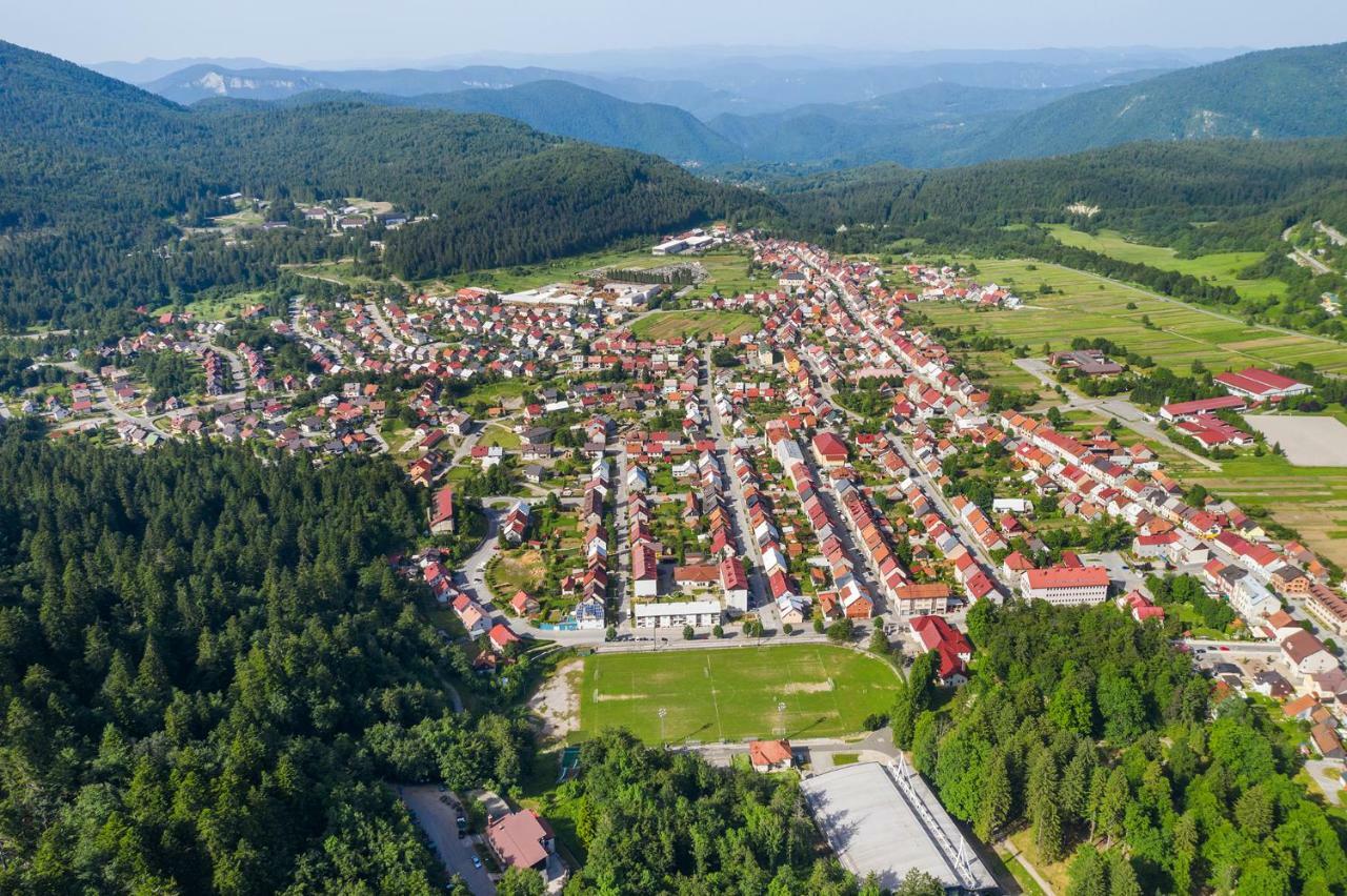 Apartman Japlenski Delnice Esterno foto
